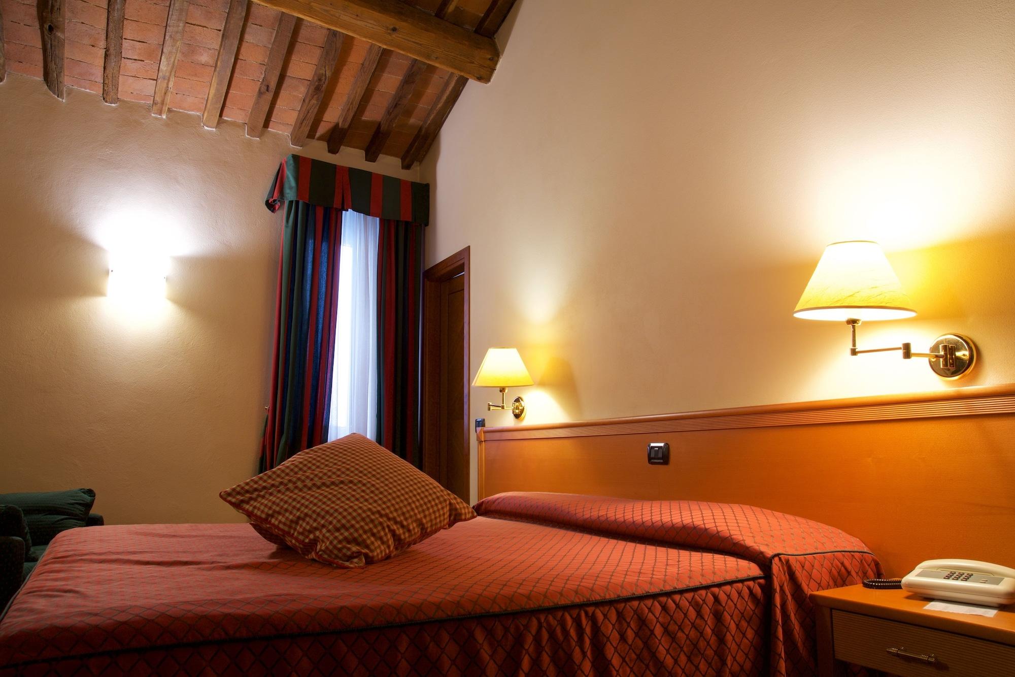 Hotel La Luna 3*