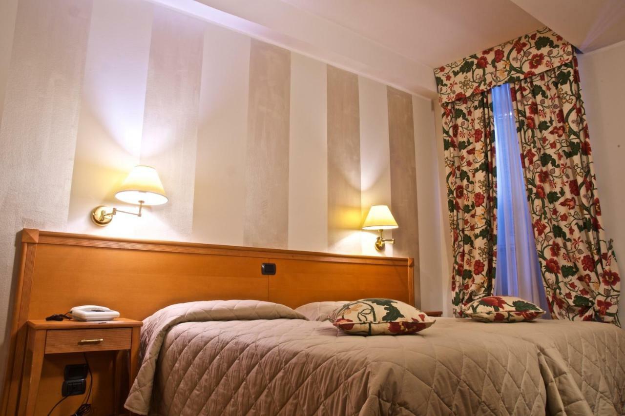 La Luna Hotel